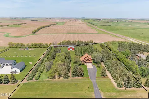 View/Area - 11325 35th St SW, Dickinson, ND 58601 photo 4 of 16