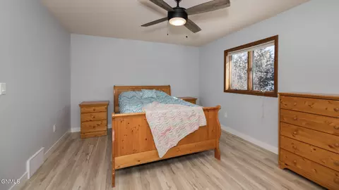 Bedroom - 11325 35th St SW, Dickinson, ND 58601 photo 3 of 6