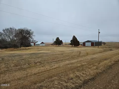 7745 26th St SW, Hebron, ND 58638 photo 2