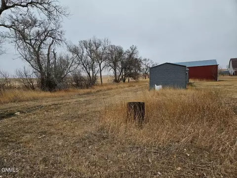 7745 26th St SW, Hebron, ND 58638 photo 11