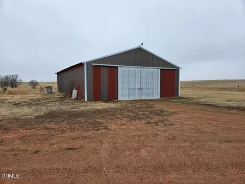 7745 26th St SW, Hebron, ND 58638 photo 13