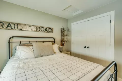 Bedroom - 816 Schick Dr, Bismarck, ND 58501 photo 3 of 10