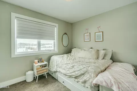 Bedroom - 816 Schick Dr, Bismarck, ND 58501 photo 5 of 10