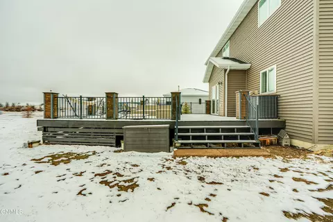 Exterior - 816 Schick Dr, Bismarck, ND 58501 photo 11 of 20