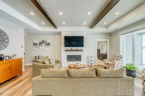 Living - 3740 Stacy Dr, Bismarck, ND 58504 photo 7 of 10