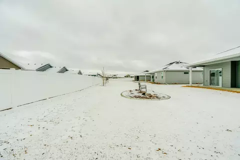 Exterior - 3740 Stacy Dr, Bismarck, ND 58504 photo 15 of 16