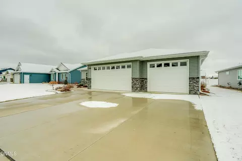 Exterior - 3740 Stacy Dr, Bismarck, ND 58504 photo 4 of 16