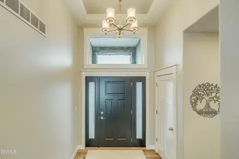 Entry Way - 3740 Stacy Dr, Bismarck, ND 58504 photo 2 of 5