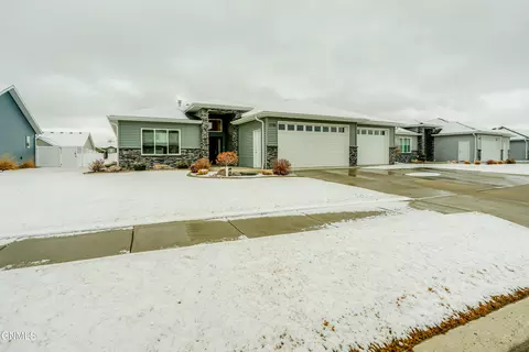 Exterior - 3740 Stacy Dr, Bismarck, ND 58504 photo 3 of 16