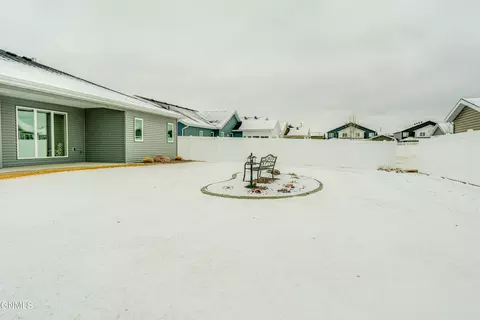 Exterior - 3740 Stacy Dr, Bismarck, ND 58504 photo 10 of 16