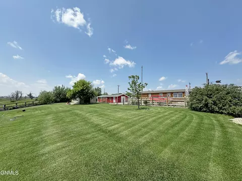 721 Riverside Dr, Williston, ND 58801 photo 35