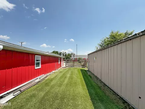 721 Riverside Dr, Williston, ND 58801 photo 32
