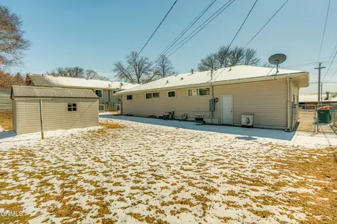 Exterior - 2014 Rosser Ave, Bismarck, ND 58501 photo 4 of 4