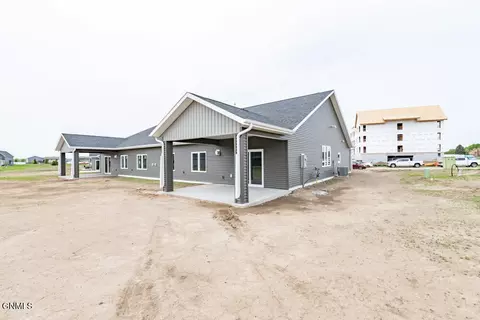 2923 Baltimore Dr, Bismarck, ND 58504 photo 30