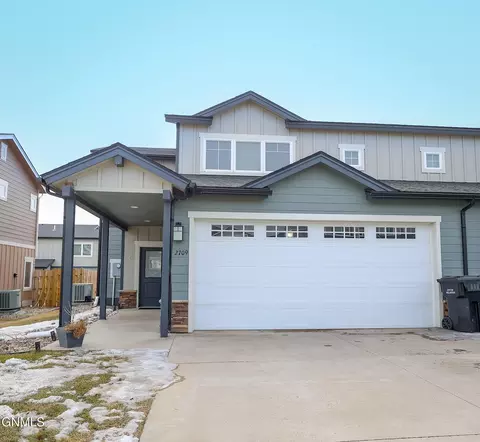 2709 28th St W, Williston, ND 58801