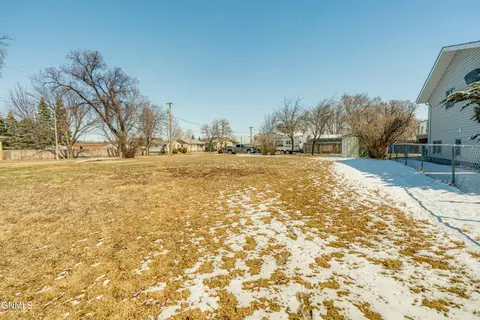 1805 Bowen Ave, Bismarck, ND 58504 photo 31