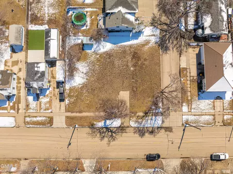1805 Bowen Ave, Bismarck, ND 58504 photo 21