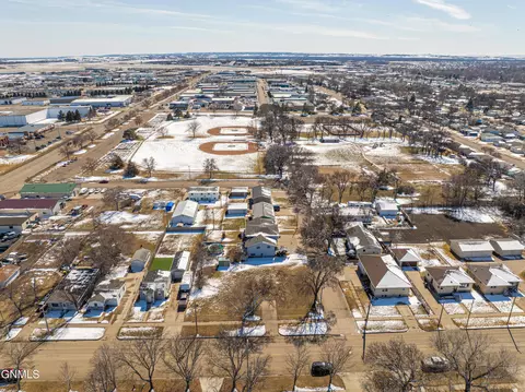 1805 Bowen Ave, Bismarck, ND 58504 photo 22