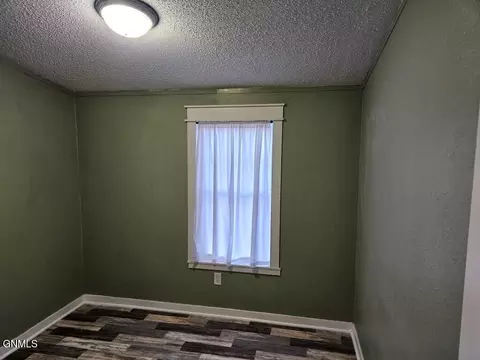 208 A St, Dickinson, ND 58601 photo 15