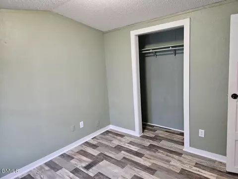 208 A St, Dickinson, ND 58601 photo 21
