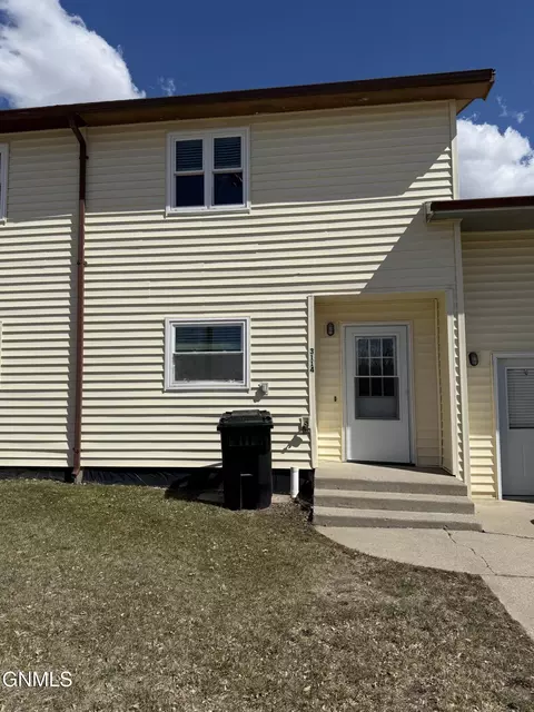 3114 18th Ave W, Williston, ND 58801