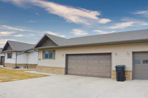 1811 15th Ave W, Williston, ND 58801 photo 45