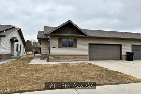1811 15th Ave W, Williston, ND 58801 photo 50