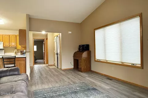 1811 15th Ave W, Williston, ND 58801 photo 19