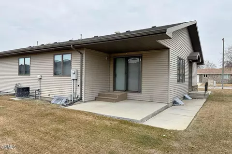 1811 15th Ave W, Williston, ND 58801 photo 52