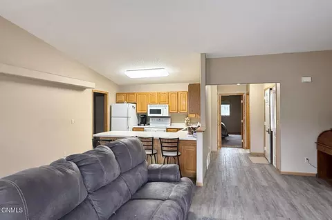 1811 15th Ave W, Williston, ND 58801 photo 18