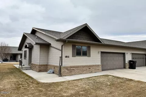 1811 15th Ave W, Williston, ND 58801 photo 51