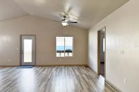 2014 23rd St W, Williston, ND 58801 photo 13