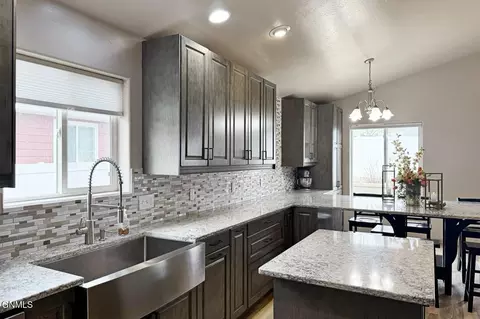 2014 23rd St W, Williston, ND 58801 photo 25