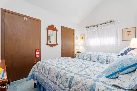 Bedroom - 408 E Brandon Dr, Bismarck, ND 58503 photo 3 of 4