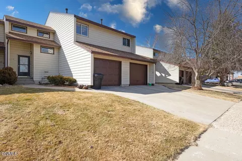 1117 7th Ave E, Williston, ND 58801 photo 2