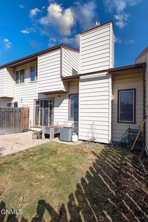 1117 7th Ave E, Williston, ND 58801 photo 24