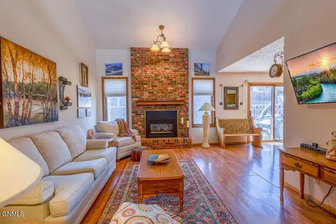 1117 7th Ave E, Williston, ND 58801 photo 5