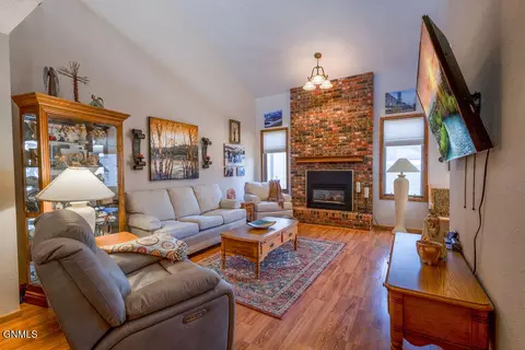 1117 7th Ave E, Williston, ND 58801 photo 6