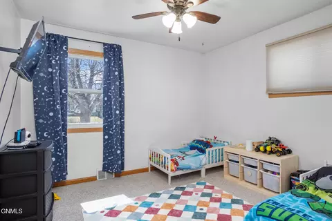 720 16th St W, Williston, ND 58801 photo 25