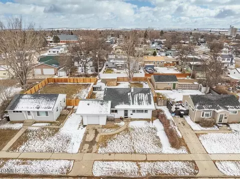 514 13th Ave W, Williston, ND 58801 photo 9