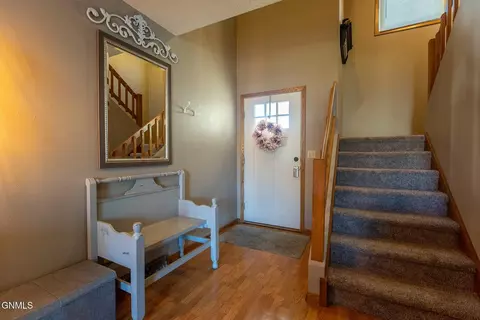 109 Brandon Dr, Bismarck, ND 58503 photo 22