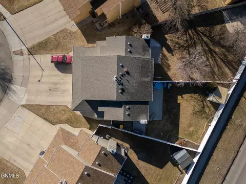 109 Brandon Dr, Bismarck, ND 58503 photo 12