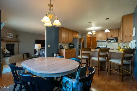 109 Brandon Dr, Bismarck, ND 58503 photo 29