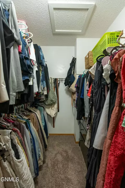 109 Brandon Dr, Bismarck, ND 58503 photo 50