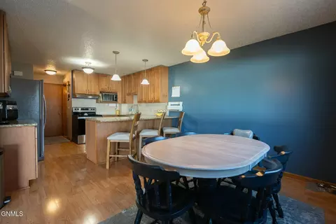 109 Brandon Dr, Bismarck, ND 58503 photo 27