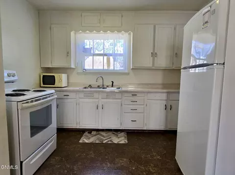 Kitchen - 416 Main St W, Beulah, ND 58523 photo 1 of 4