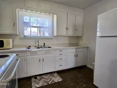 Kitchen - 416 Main St W, Beulah, ND 58523 photo 2 of 4