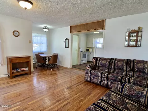 Living - 416 Main St W, Beulah, ND 58523 photo 3 of 4