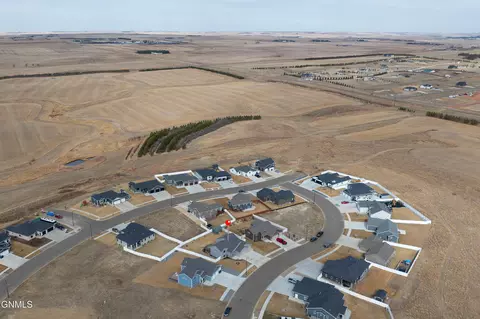 View/Area - 3427 Shamrock, Dickinson, ND 58601 photo 10 of 14