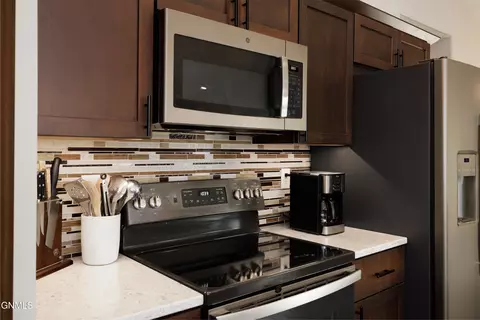 Kitchen - 3427 Shamrock, Dickinson, ND 58601 photo 3 of 3